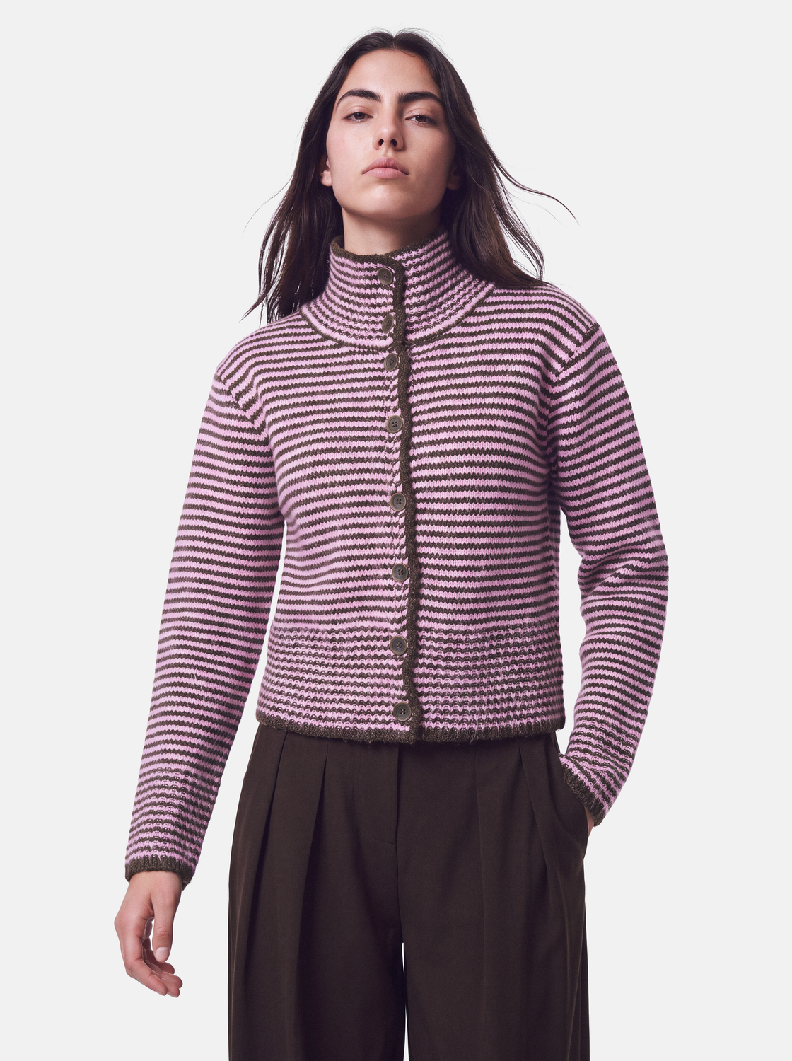 model_shot-front
